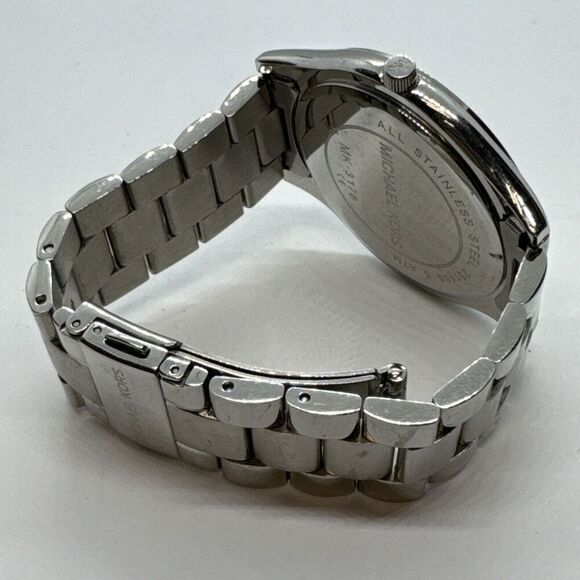 Michael Kors Slim Runway MK3178 Women's Silver Analog Dial Quartz Watch JNA609 - Picture 10 of 11